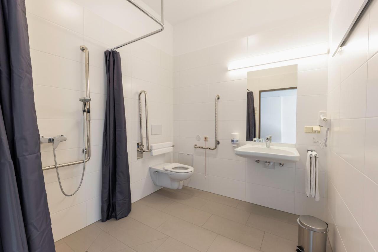 Campus Horn Hotel Ngoại thất bức ảnh