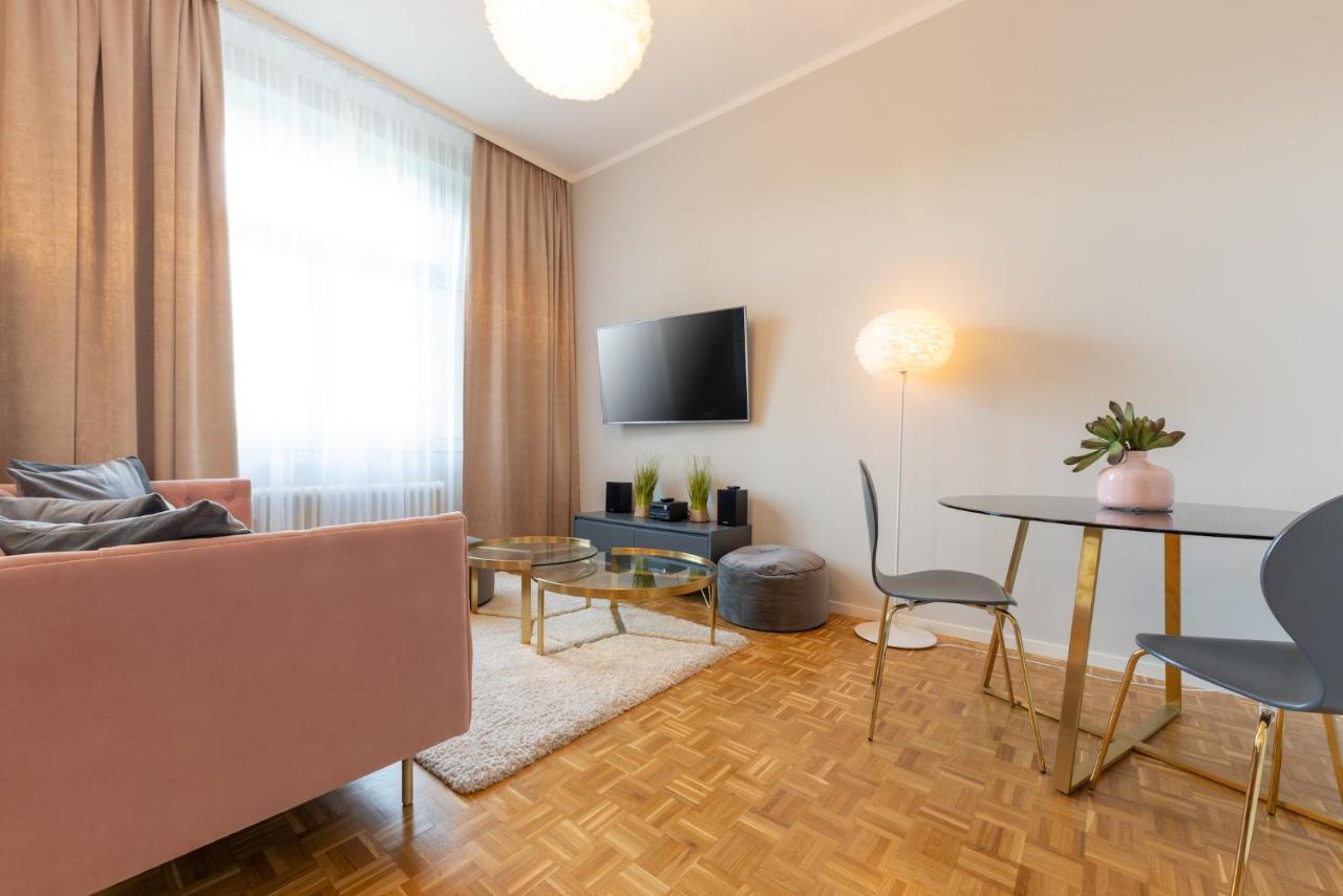 Campus Horn Hotel Ngoại thất bức ảnh